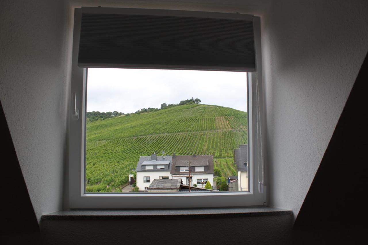 Moselloft Zeltingen-Rachtig Appartement Buitenkant foto